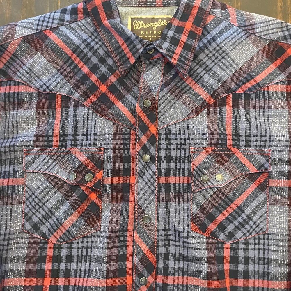 Wrangler Retro Men's Red and Blue Plaid Shirt